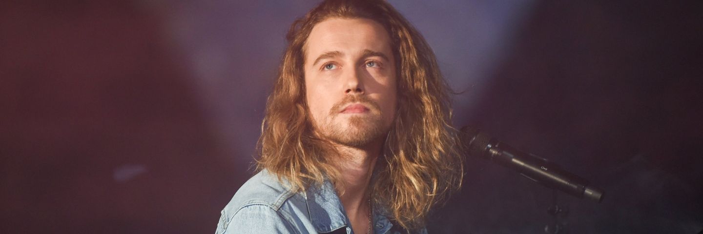 Julien Doré - header - article plus de cheveux