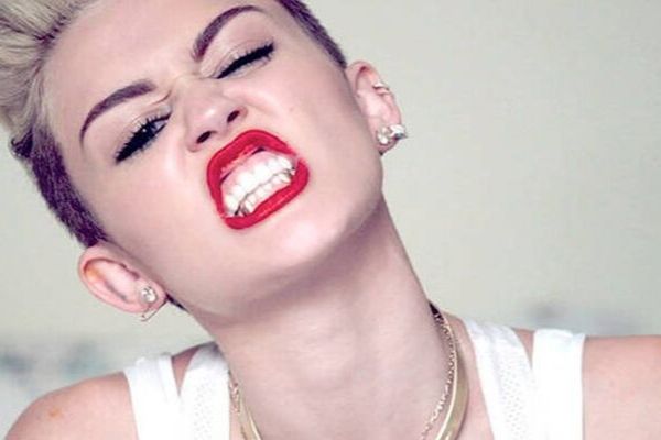 Au plus vous êtes intelligents au plus vous dites de gros mots