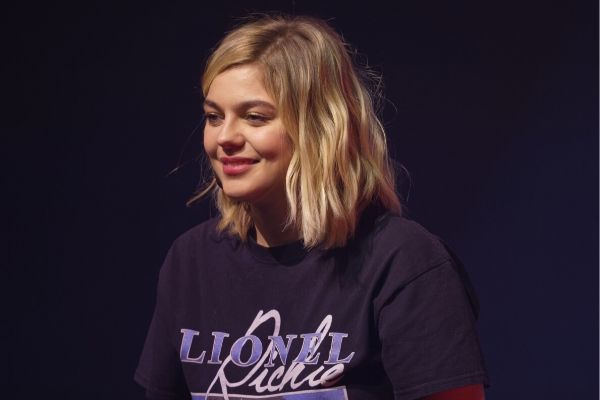 Louane est-elle enceinte ?