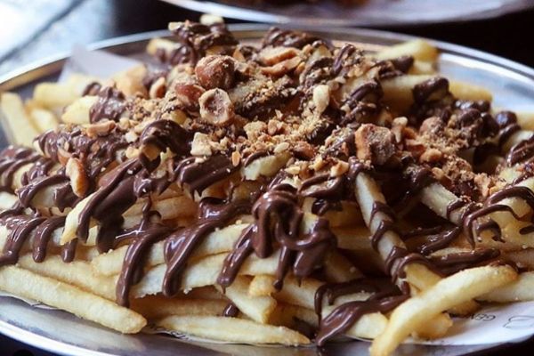 Les frites au Nutella débarquent dans les fritkots !