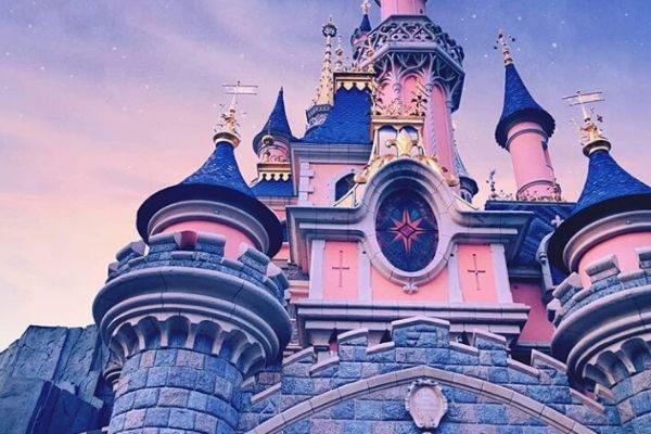 Disneyland Paris : 30 ans de succès et de pertes financières