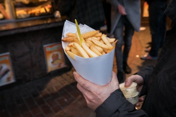 Il mange des frites tous les soirs depuis 32 ans !