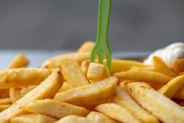 Appel aux Belges : mangez des frites deux fois par semaine !
