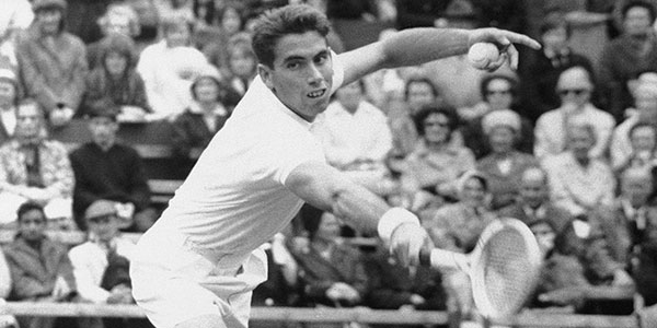 1964 Santana remporte roland garros