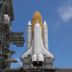 Lancement de la navette spatiale  "Discovery"