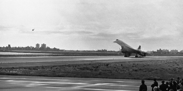 Premier atterrissage du Concorde à New York.