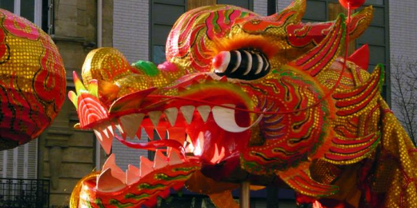 Les Chinois fêtent l'année du Dragon.