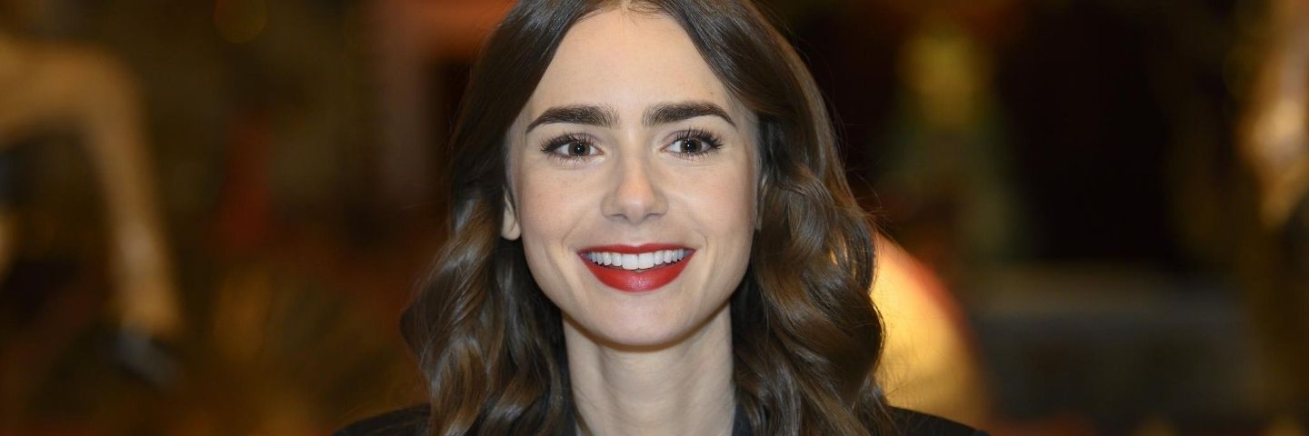 Lily Collins à Paris