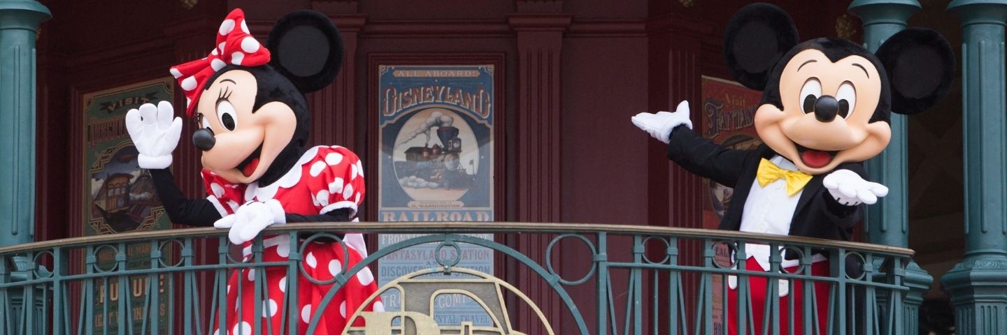 mickey et minnie au balcon