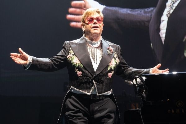 Elton John présente un nouveau single avec Charlie Puth
