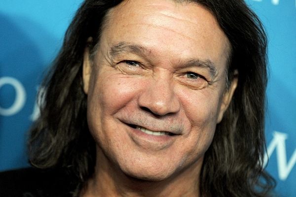 Le portrait de Eddie Van Halen, guitariste du groupe du même nom