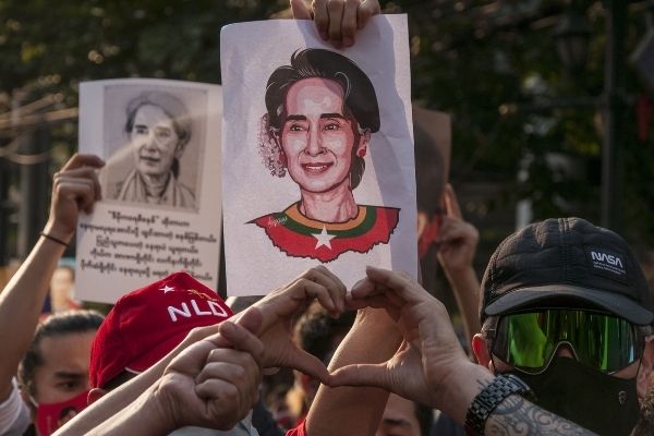 Le portrait d'Aung San Suu Kyi