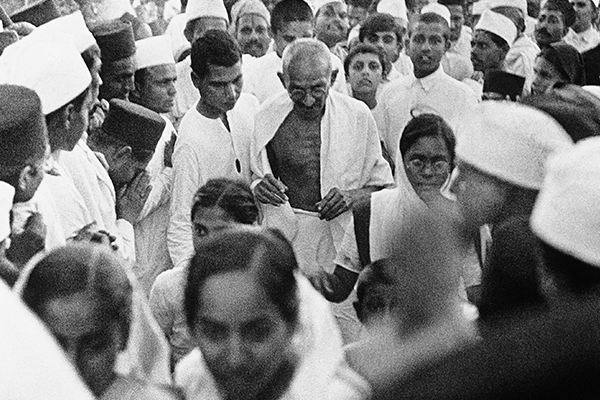 Inspirons-nous : Gandhi, la non violence est l'arme idéale