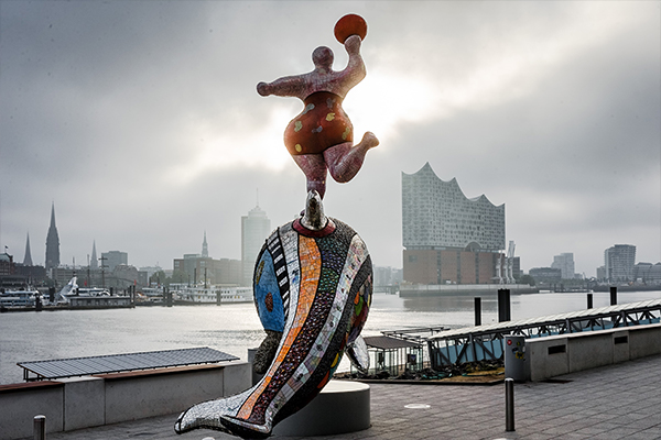 Inspirons-nous : Niki de Saint Phalle: une artiste engagée