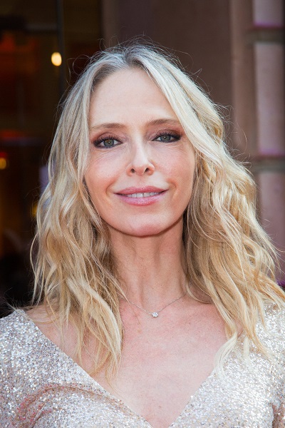 Tonya Kinzinger gros plan