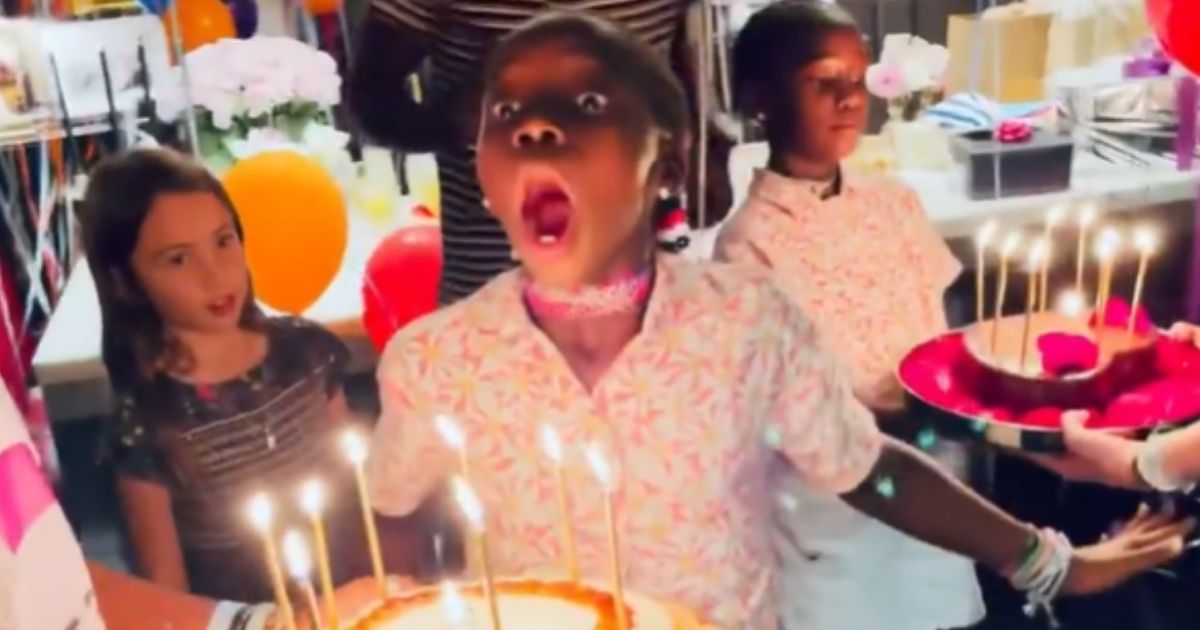 Nostalgie Belgique Video Madonna Fete Les 9 Ans De Ses Jumelles