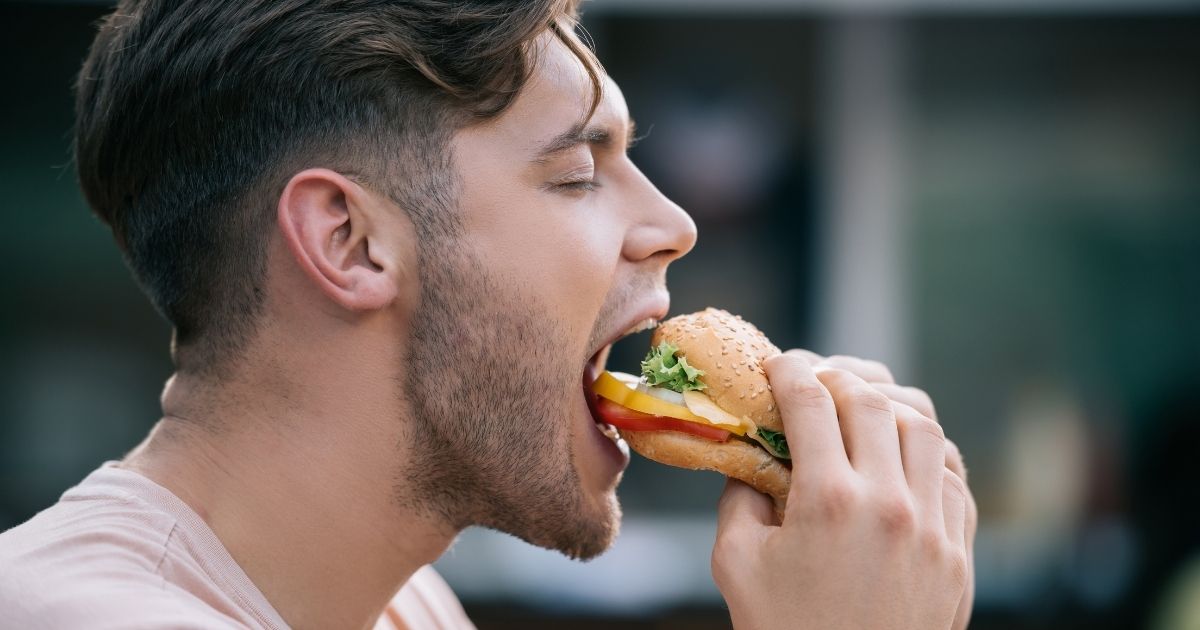 Nrj Belgique Manger Avec Du Bruit Rend La Nourriture Meilleure