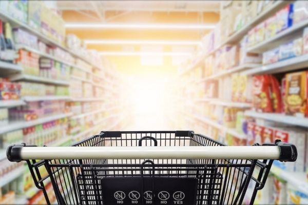 Facture salée à la caisse du supermarché : les astuces de Test Achats