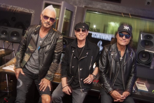Les Scorpions dévoilent un titre très rock Seventh Sun