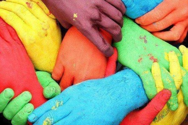 Hu-Bu : la plateforme qui relie monde associatif et monde de l'entreprise