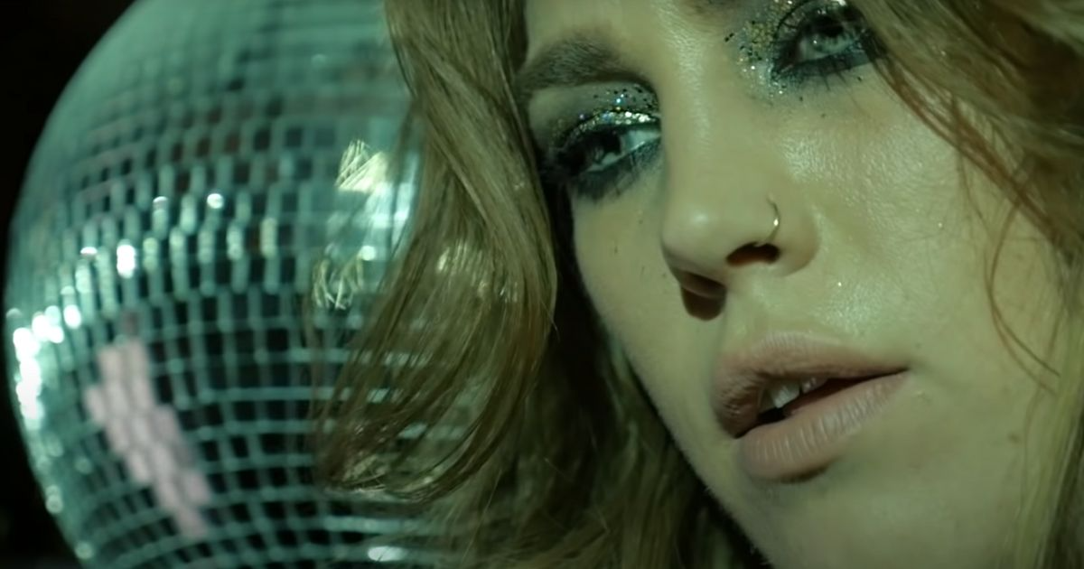 Preview La chanson de Noël: à fleur de peau avec Elliphant pour "North star"