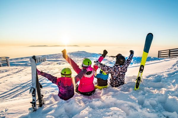 Déchets, équipement, après-ski : comment skier en respectant la montagne ?