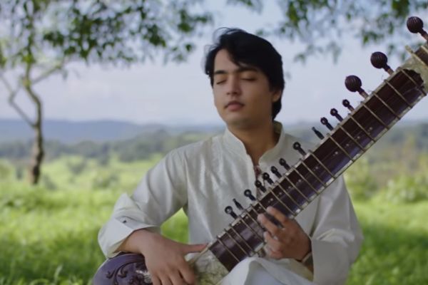 Pink Floyd reprise instruments traditionnels indiens