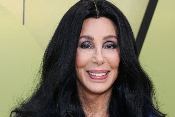 Cher : la chanteuse de retour avec le titre «  A Woman's Story  »