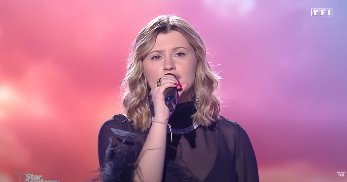 Marine rejoint Julien Doré sur scène pour partager un sublime duo