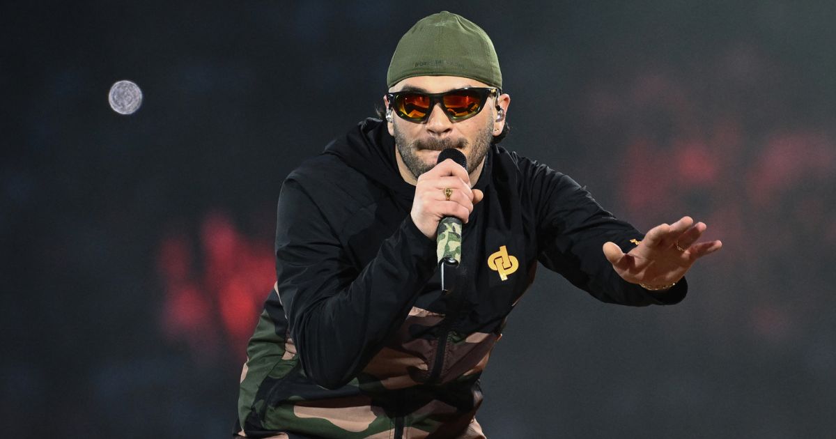 Jul. High Après les stades et l'album, Jul s’offre un documentaire sur Youtube