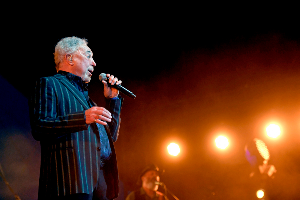 tom jones concert