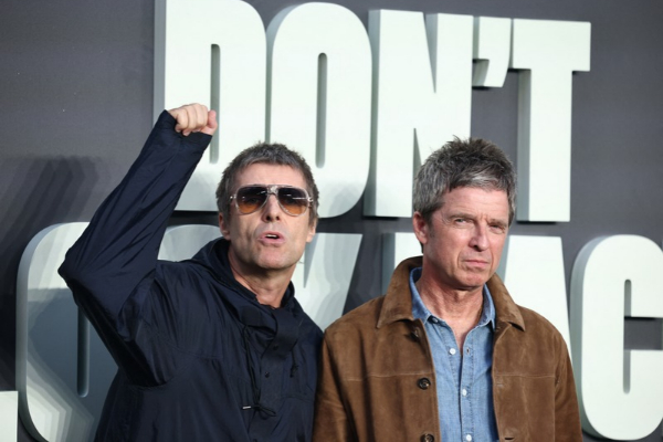Frères Gallagher @ UK premiere "Oasis: Don't Look Back in Anger"